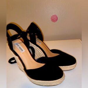Steve Madden Black espadrille wedges 8